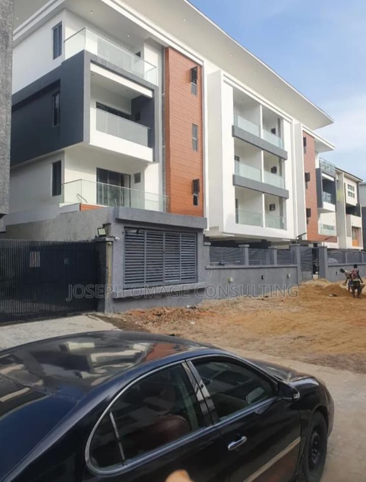First floor 3 Bedroom Flat For Sale